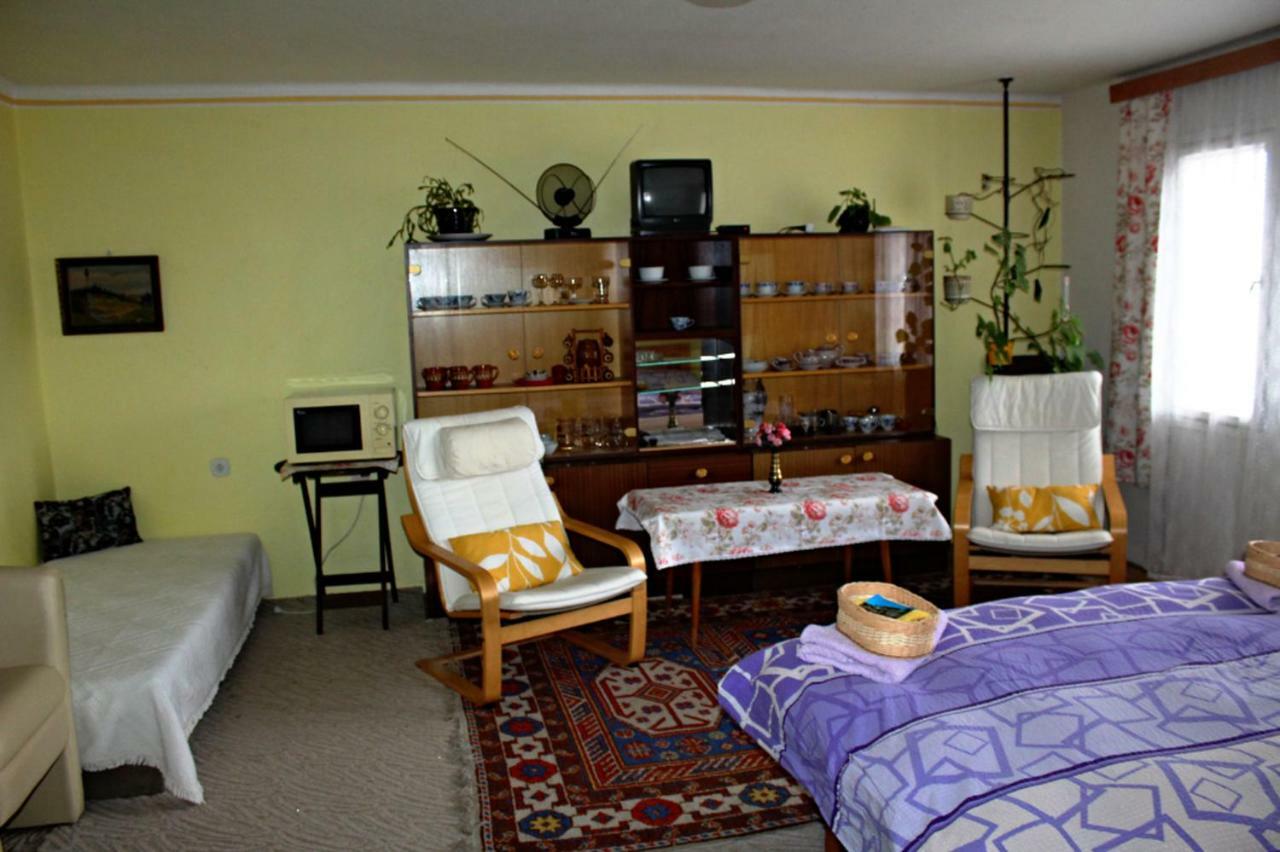 Apartment Telc Hradecka מראה חיצוני תמונה
